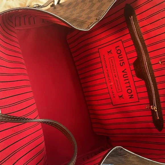 Flawless brand new condition Louis Vuitton Neverfull Damier Ebene GM - Picture 9 of 14